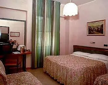 Di Stefano Hotel 3*