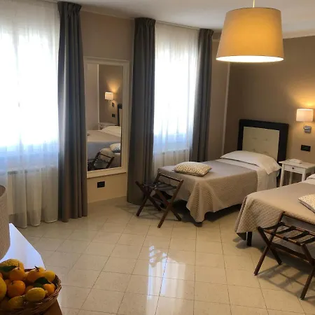Di Stefano Hotel