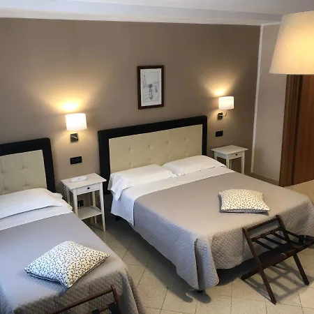 Di Stefano Hotel